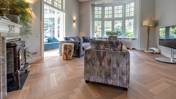 fb_hout_eiche_geraeuchert_fischgraet